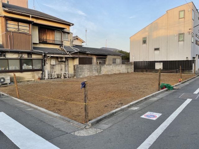 解体後の滅失登記から更地の売却・駐車場活用までワンストップサポート