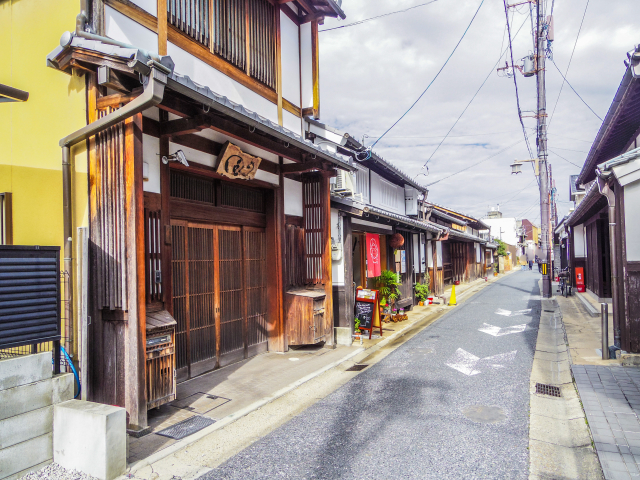 路地奥にある古い京町家
