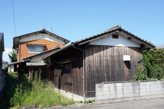 池田市の閑静な住宅街にある実家と空き家問題
